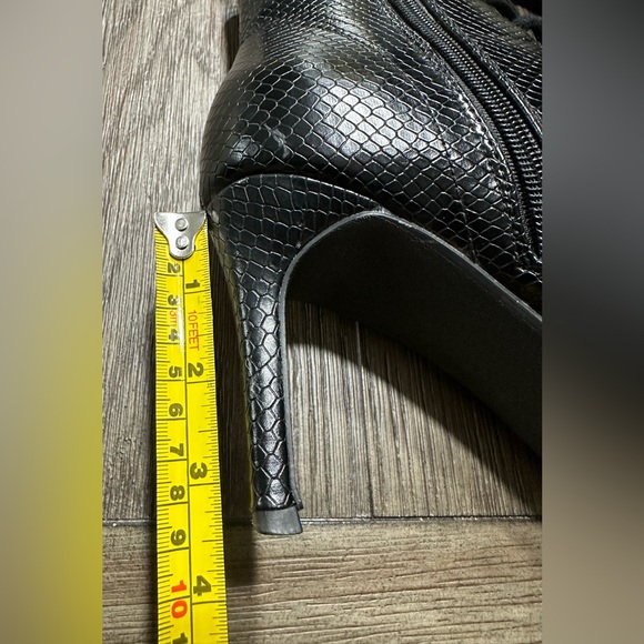 Heart in D Elegant Black Lace-Up Ankle Boots - Size 9/10 - Picture 8 of 13